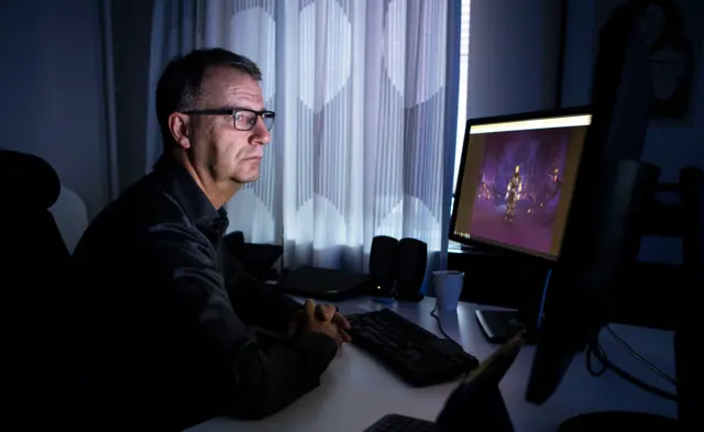 Robert gleda Svet Vorkrafta