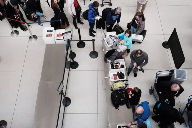 pengamanan bandar udara