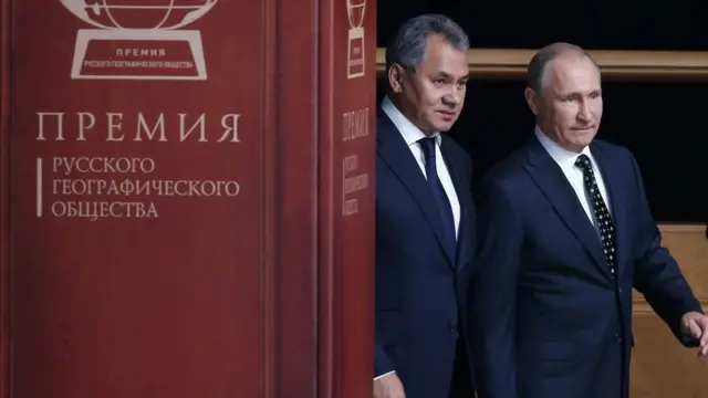 Sergey Şoygu ve Vladimir Putin