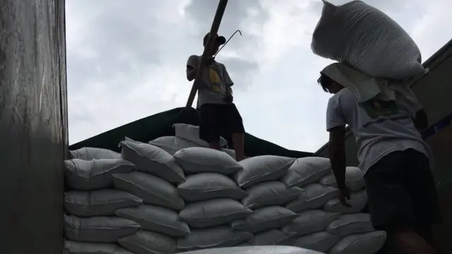 Harga beras sempat melonjak tinggi di pasaran