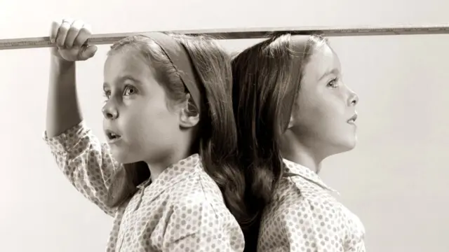 По сравнению с прошлым веком рост людей увеличился, но это произошло не из-за перемен в генах