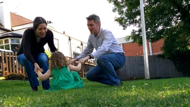 Кридланд дома в Брисбене с семьей