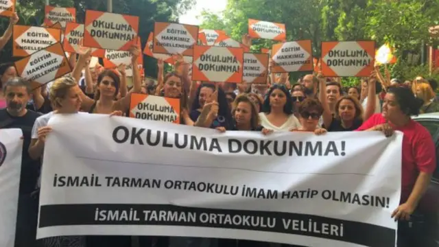 İmam Hatip Liseleri konusunda bir protesto