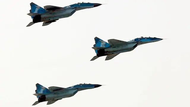 လေတပ် တိုက်လေယာဥ်များ