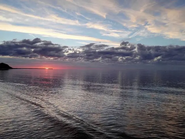 Умиротворение во время заката в Юрмале ощущал @stanislavtadey.