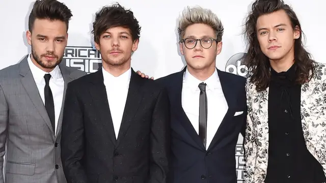 5인조 그룹으로 시작한 '원 디렉션'은 멤버 제인 말리크가 탈퇴한 후, 2016년 활동 중단을 발표했다