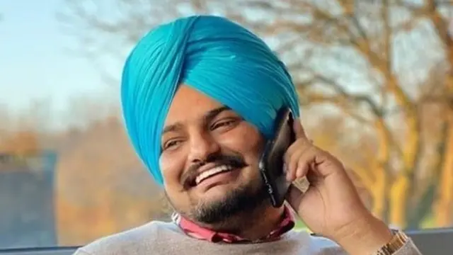 ਕੁਝ ਸਾਲ ਪਹਿਲਾਂ ਪੰਜਾਬੀ ਮਨੋਰੰਜਨ ਜਗਤ ਵਿੱਚ ਆਏ ਸ਼ੁਭਦੀਪ ਸਿੰਘ ਸਿੱਧੂ ਬੜੀ ਤੇਜ਼ੀ ਨਾਲ ਸਿੱਧੂ ਮੂਸੇਵਾਲਾ ਦੇ ਨਾਂ ਨਾਲ ਮਸ਼ਹੂਰ ਹੋਏ।