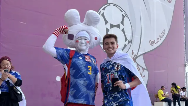 Мики Қатарда футбол бўйича жаҳон чемпионатида тушган сурат