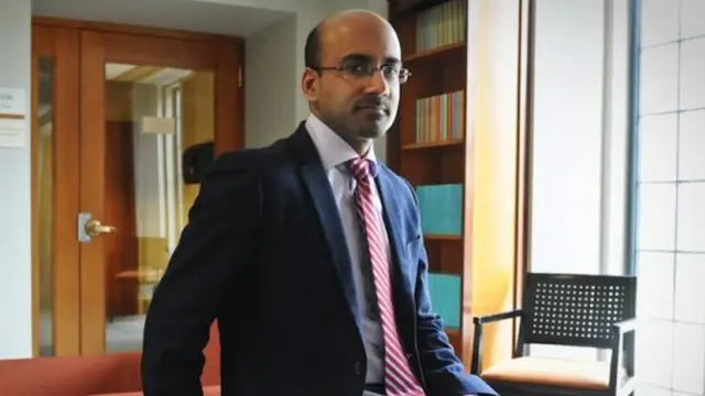 पाकिस्तानी- अमरीकन अर्थशास्त्री आतिफ़ मियां