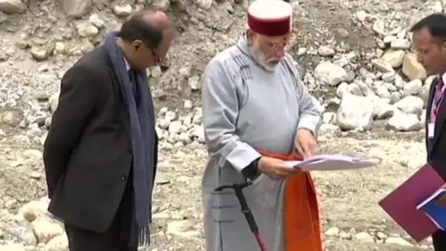 नरेंद्र मोदी