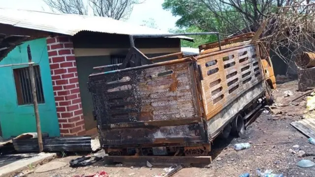 Manneen jireenyaa magaalaa Diizaatti gubate keessaa muraasa