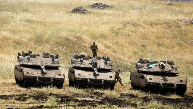 جنود إسرائيليون في الجولان المحتلة