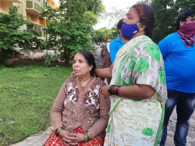 नातेवाईक