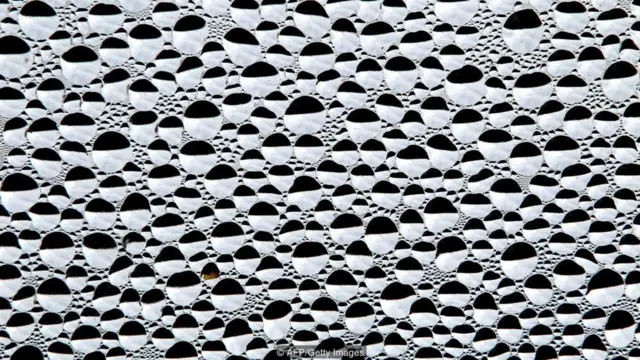 पानी की बूंदें