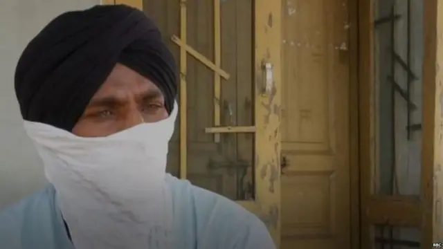 ਧਰਮਿੰਦਰ ਸਿੰਘ ਦੱਸਦੇ ਹਨ ਕਿ ਤਿੰਨ ਮੌਤਾਂ ਤੋਂ ਬਾਅਦ ਪਿੰਡ 'ਚ ਸਹਿਮ ਦਾ ਮਾਹੌਲ ਹੋ ਗਿਆ