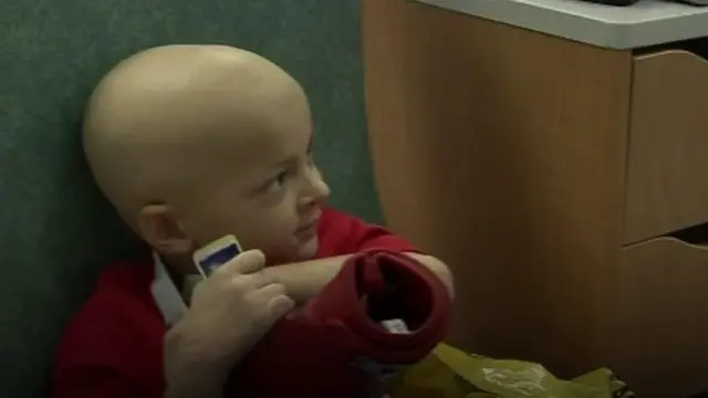 Mtoto mwenye ugonjwa wa Bubble boy hutengewa