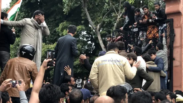 नागरिकता संशोधन क़ानून, अलीगढ़ मुस्लिम यूनिवर्सिटी, एएमयू