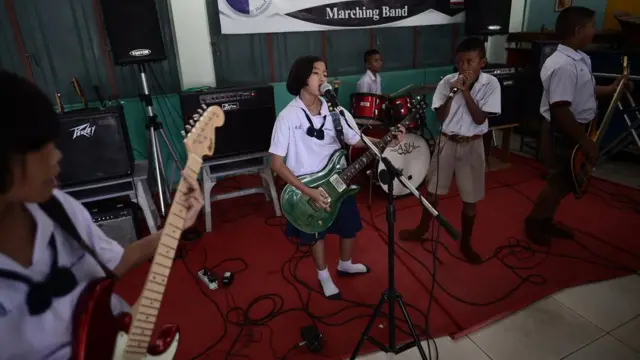 วงดนตรี โรงเรียนวัดลาดประทุมคงคาราม