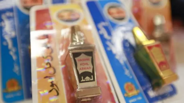 Eyeliner warning over lead