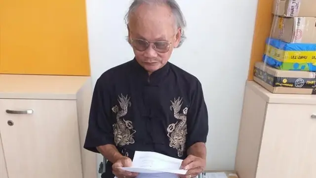 Ông Phạm Đình Trang nói gia đình chỉ nhận được thông báo sau gần 8 ngày đêm con trai ông là TS Phạm Đình Quý bị bắt.