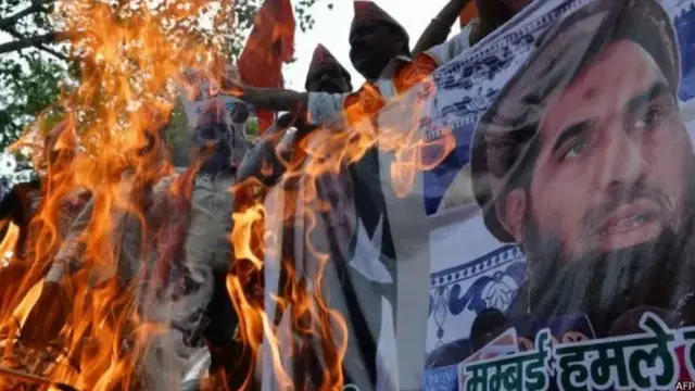 ముంబయి దాడులకు వ్యతిరేకంగా నిరసనలు