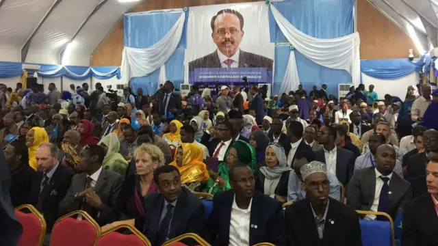 Xafladda caleemo saarka Farmaajo
