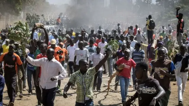 Nasa supporters dey protest