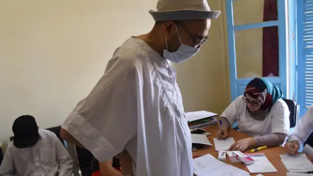 Le personnel soignant algérien mobilisé