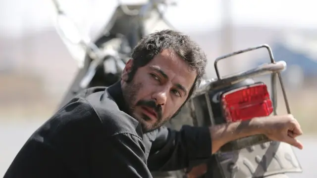 صحنه‌ای از فیلم "بدون تاریخ، بدون امضاء" ساخته وحید جلیلوند