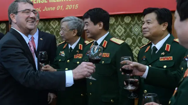 Tướng VN và Ashton Carter