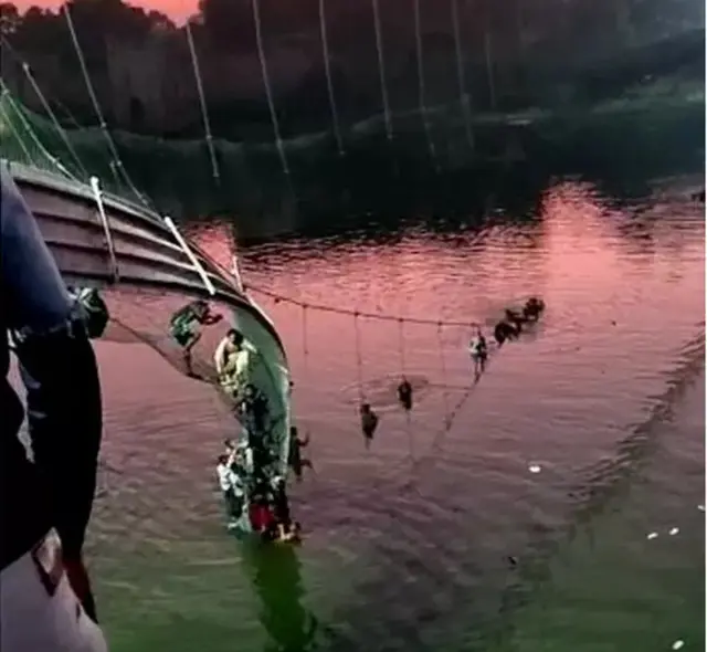 मोरबी नदी का पुल