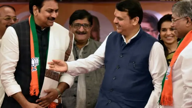 महाराष्ट्र: क्या लड़ाई बीजेपी बनाम शरद पवार है