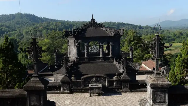 Lăng Vua Tự Đức ở Huế