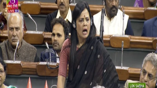 महुआ मोईत्रा