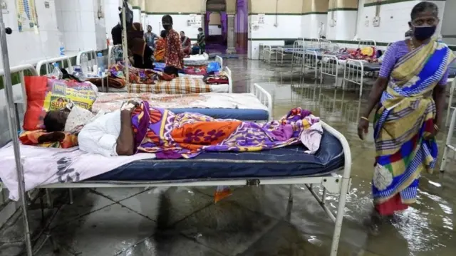 ఉస్మానియాలో వర్షం నీరు