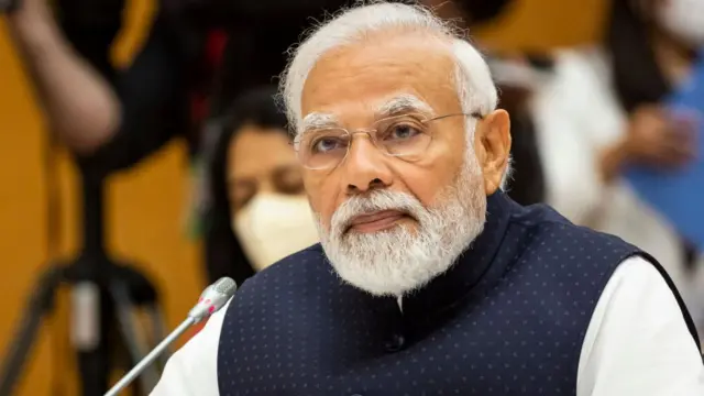 नरेंद्र मोदी