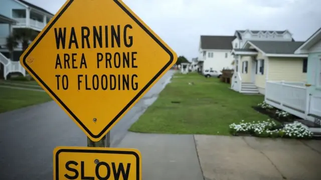 चेतावनी