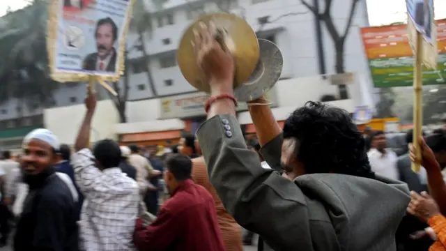 নির্বাচনকে কেন্দ্র করে বড় রাজনৈতিক দলগুলোর মধ্যে ব্যাপক উৎসাহ দেখা গেছে