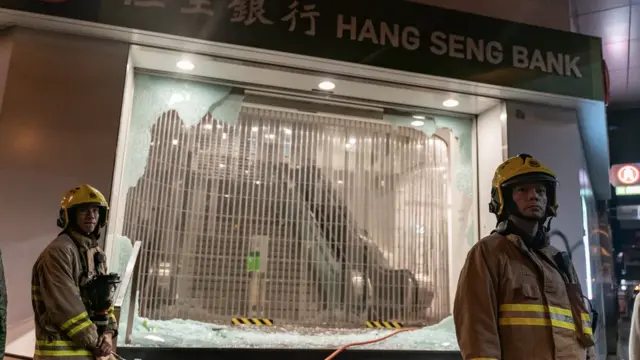 汇丰旗下银行被破坏。