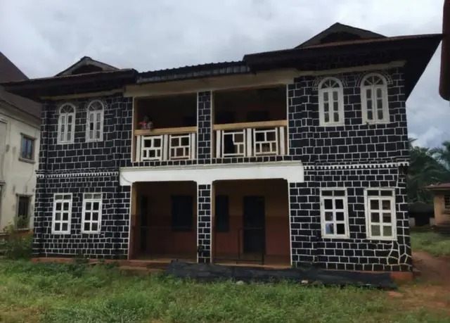 Une maison familiale dans un village Igbo