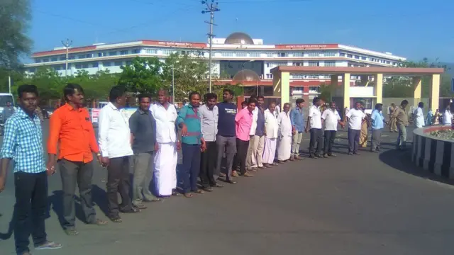 மனித சங்கிலி போராட்டம்