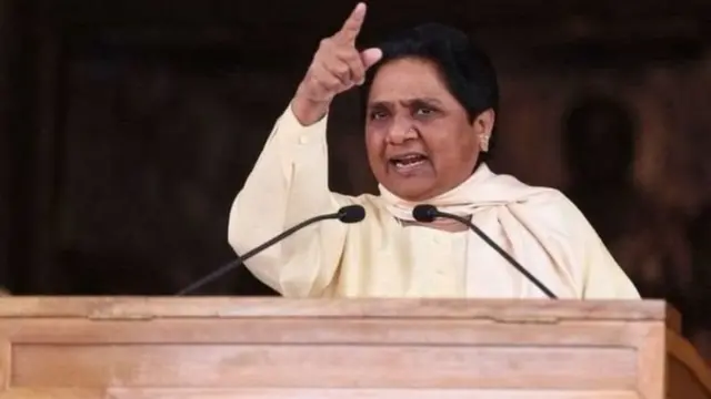 ఉత్తర్ ప్రదేశ్ ఎన్నికల్లో ఏ పార్టీతోనూ పొత్తు పెట్టుకోవద్దని మాయావతి నిర్ణయించారు.