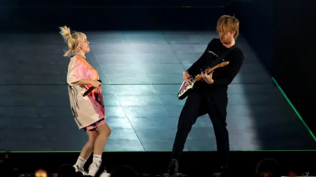 Билли Айлиш и Финеас