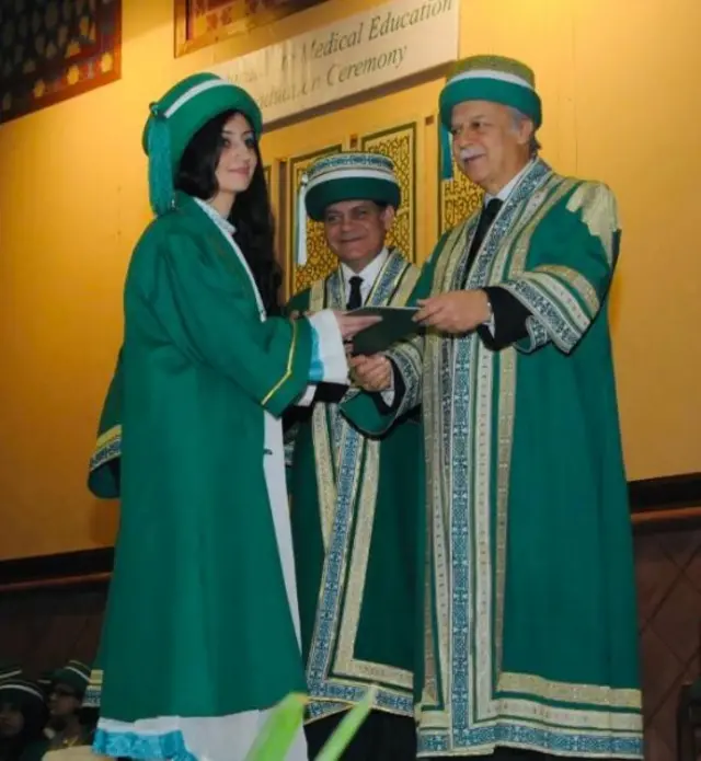 ڈاکٹر زبیدہ