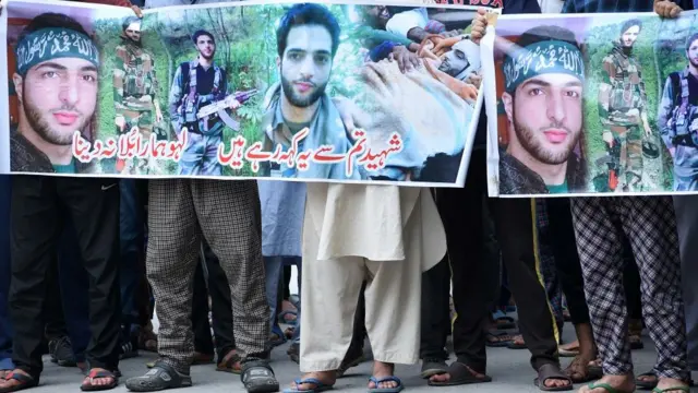 બુરહાન વાણીની હત્યા બાદ વિરોધ