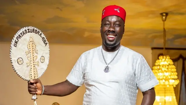 Obi Cubana Oba Anambra: Cubana Chief Priest oga mama burial fotos