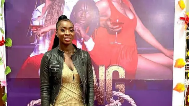 La carrière cinématographique de Madusu Koroma est synonyme d'apparitions sur le tapis rouge, surtout depuis qu'elle a remporté le Prix national de la meilleure actrice dans un second rôle en 2017.