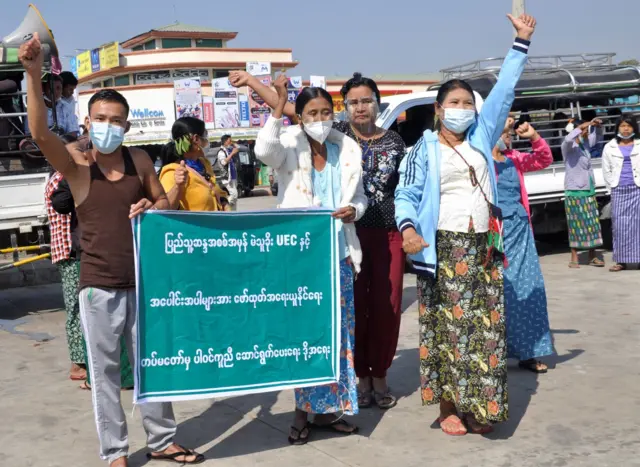 နေပြည်တော်မှာ ဇန်နဝါရီ ၂၉ ရက်မှာ ဆန္ဒပြသူတွေ