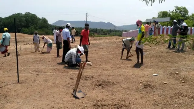 அகழாய்வுகள்