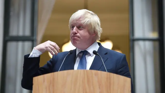 Boris Johnsonbetesporte rsseu primeiro dia como chanceler,betesporte rs14/7/2016